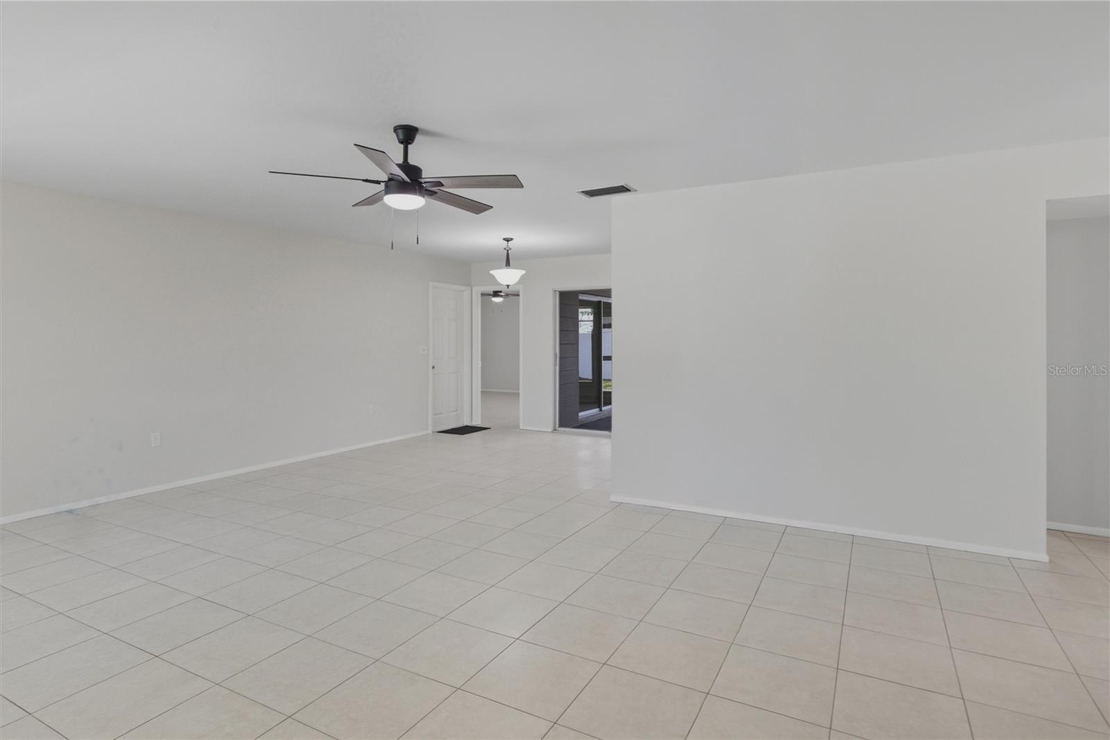 CASA DEL SOL FIFTH UNIT - Residential
