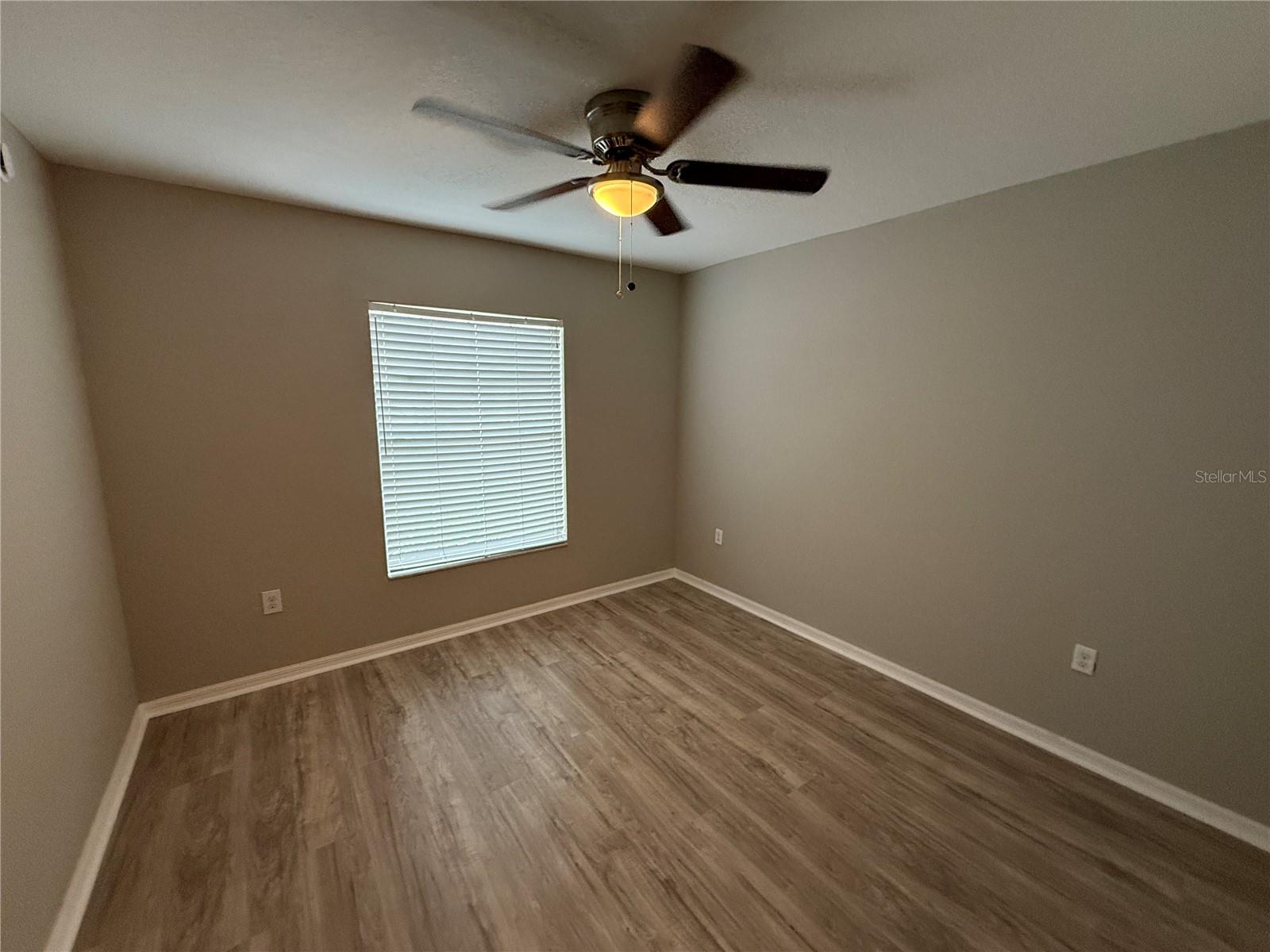 COUNTRY CLUB ESTATES - Residential Lease