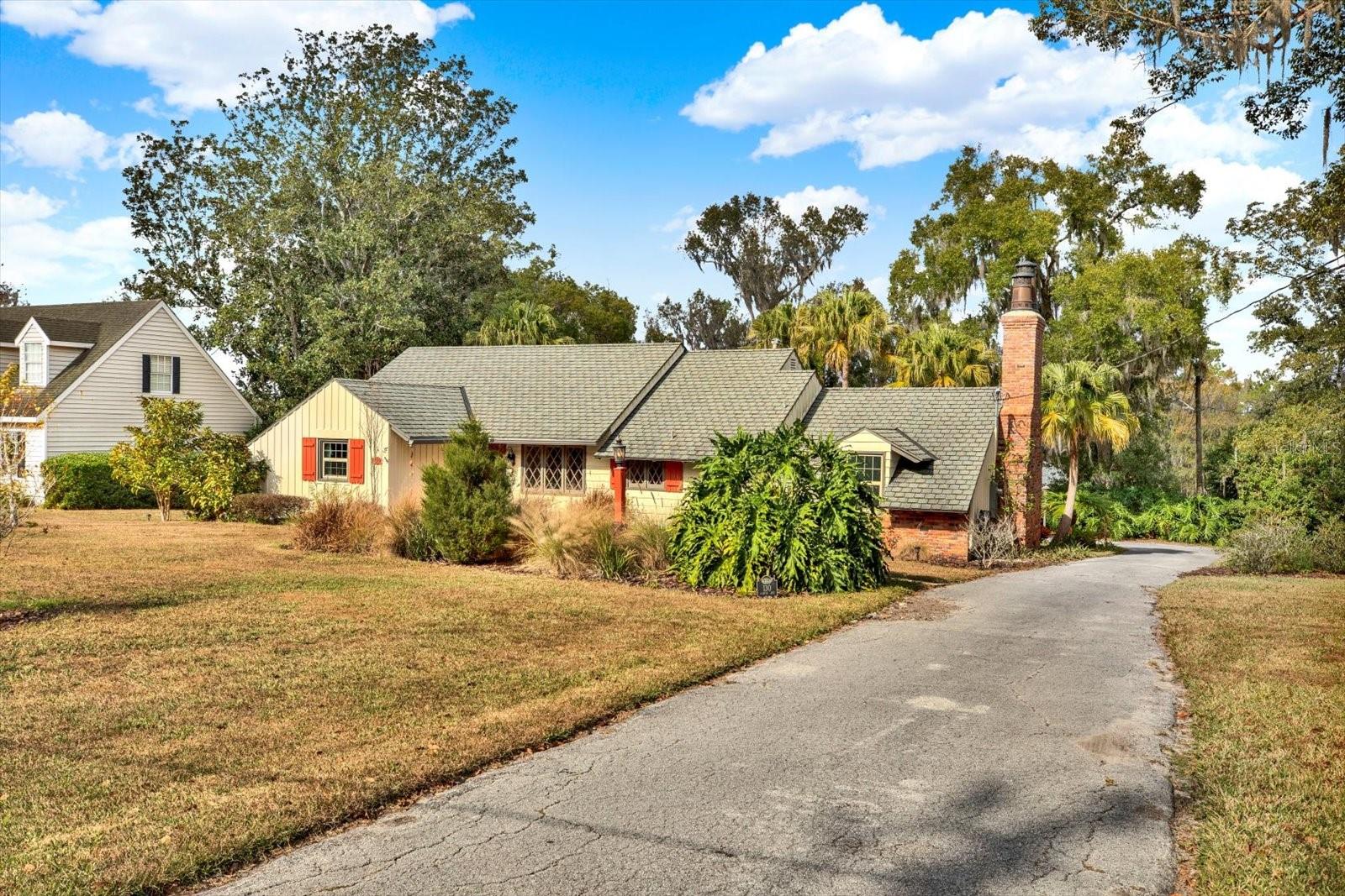 HILLCREST - Residential