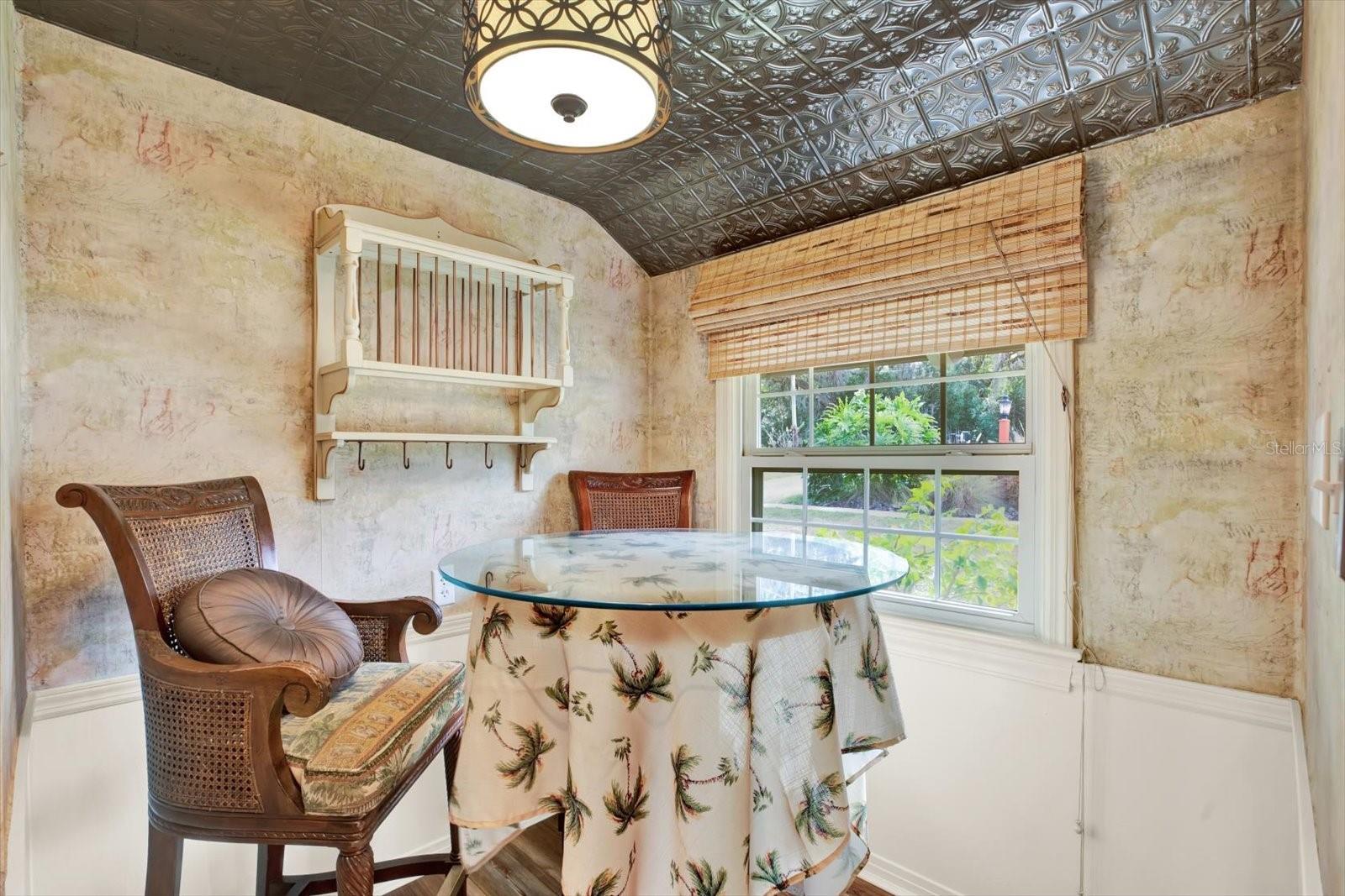 HILLCREST - Residential