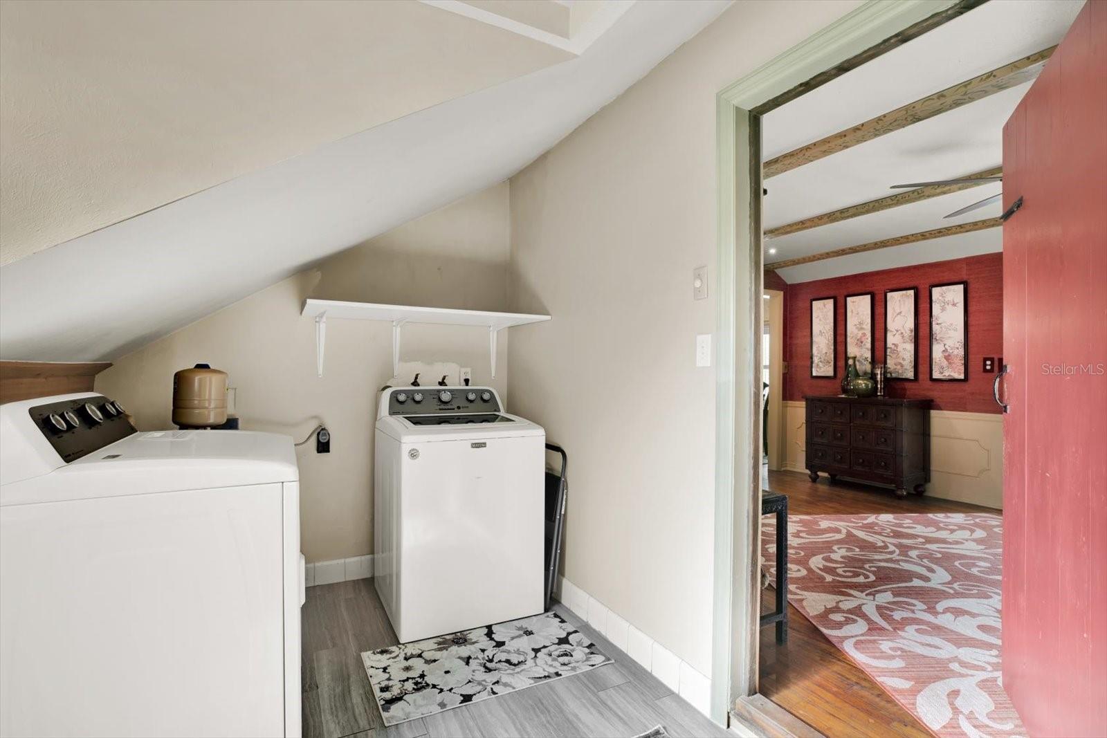 HILLCREST - Residential