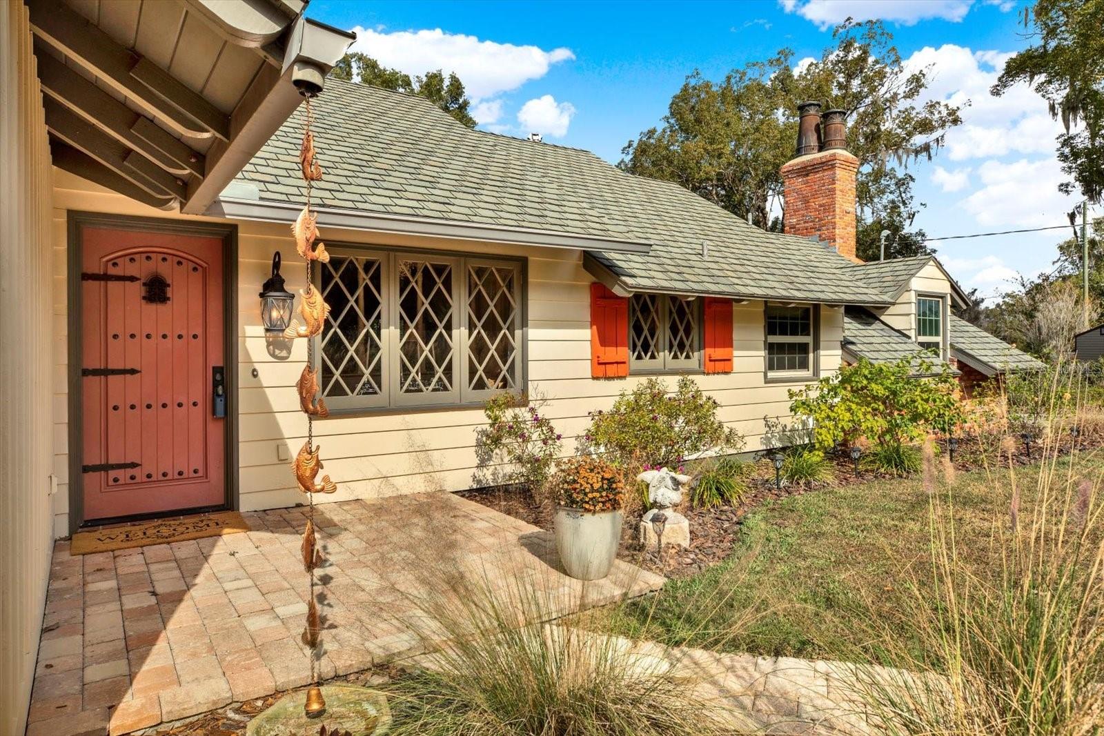 HILLCREST - Residential