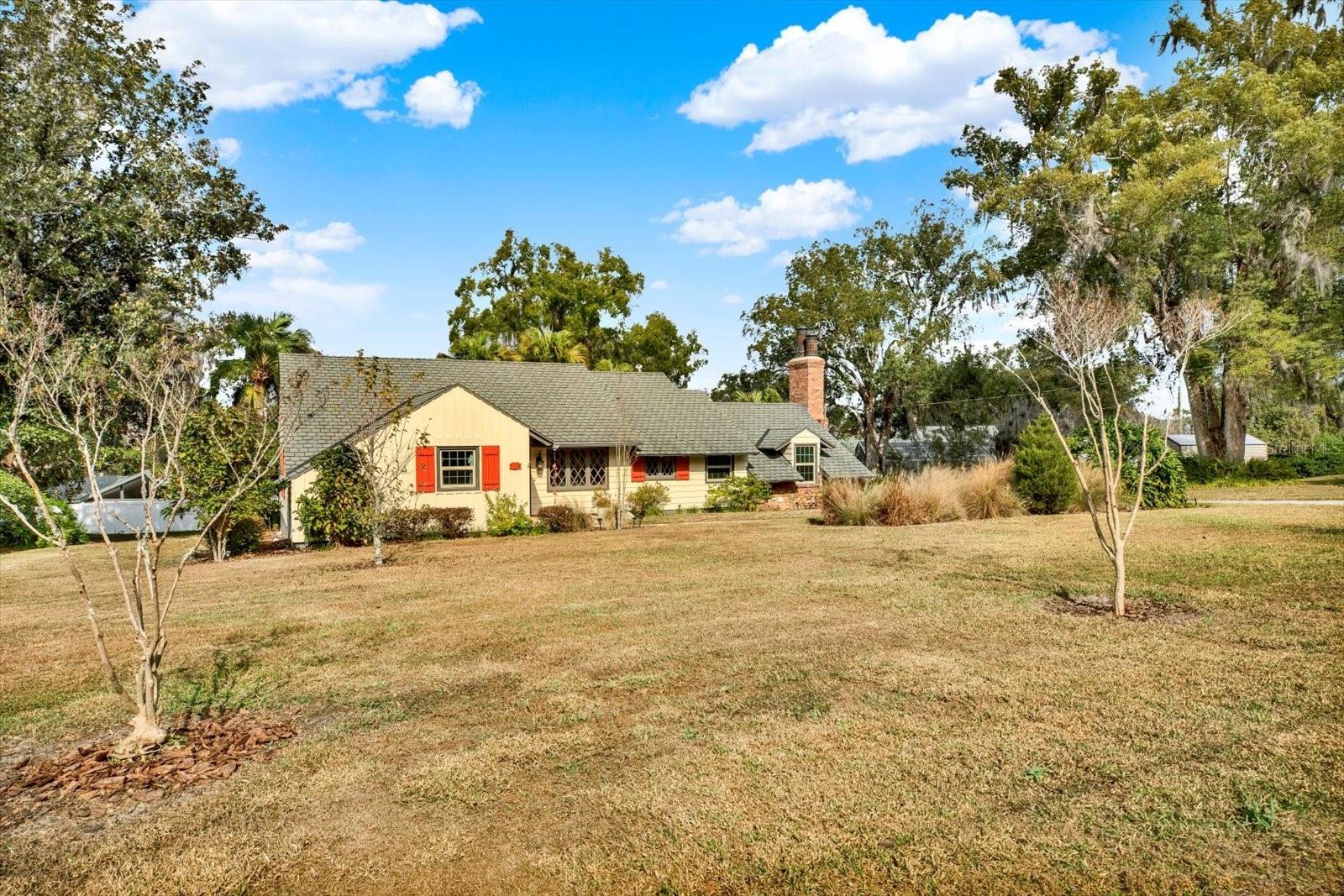 HILLCREST - Residential