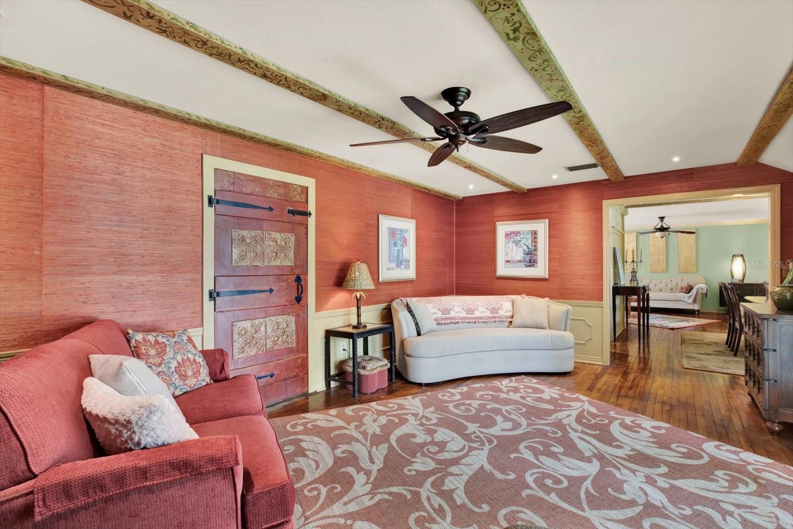 HILLCREST - Residential