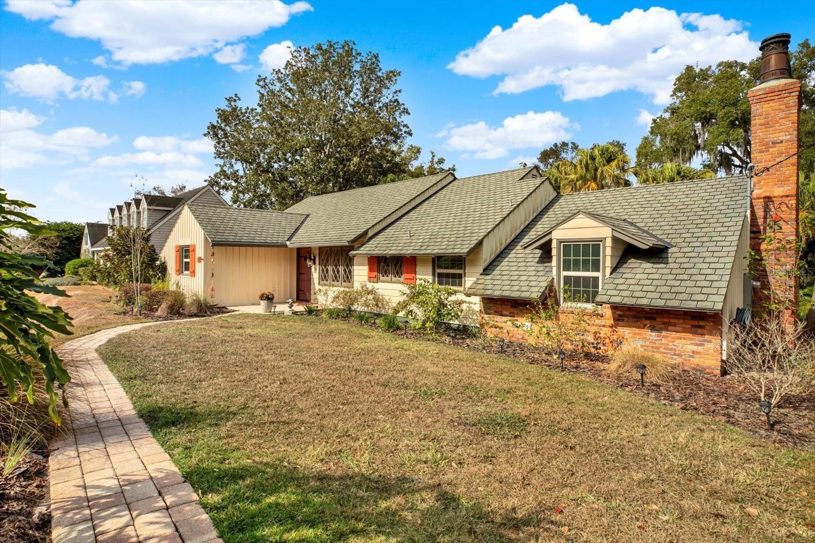 HILLCREST - Residential