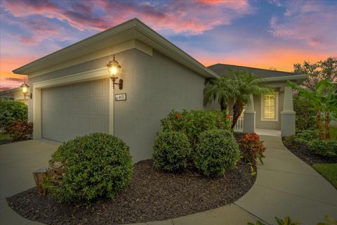 A home in PARRISH