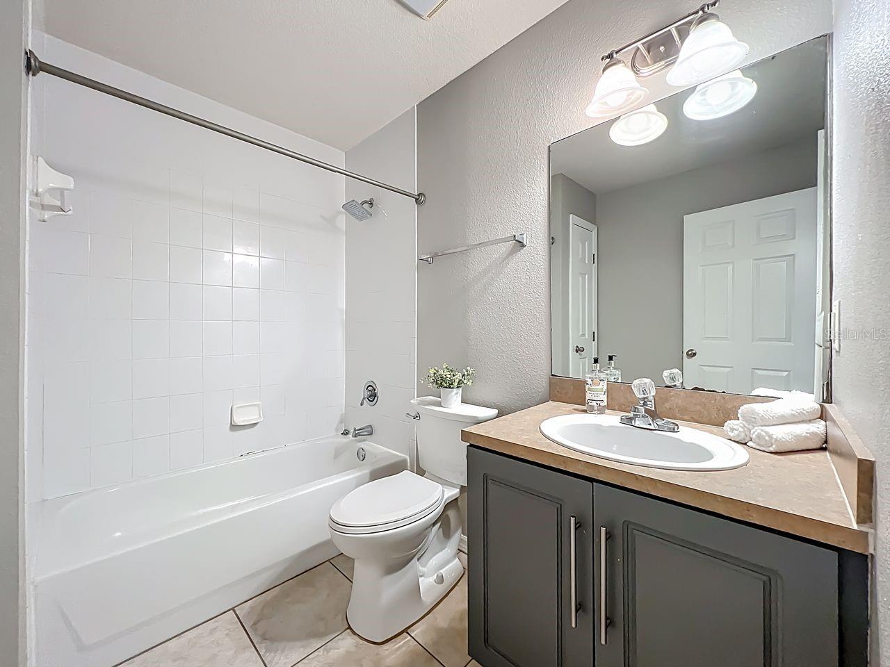 COVE AT PEARL LAKE - Residential