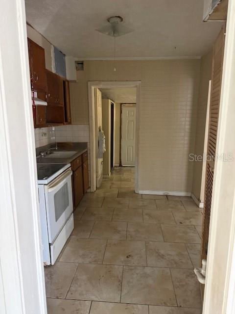 DIXIE HEIGHTS - Residential