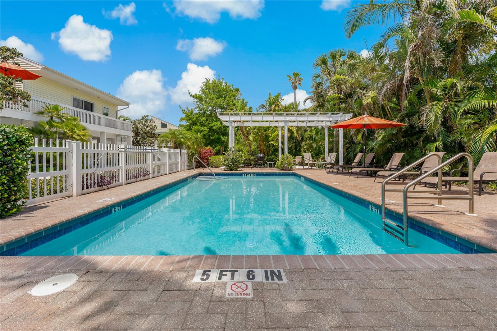 TREE HOUSE - Residential Lease