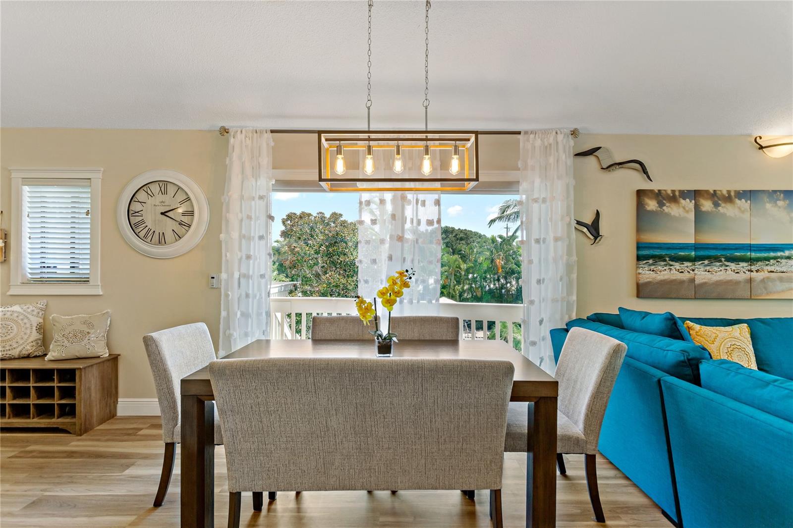 TREE HOUSE - Residential Lease