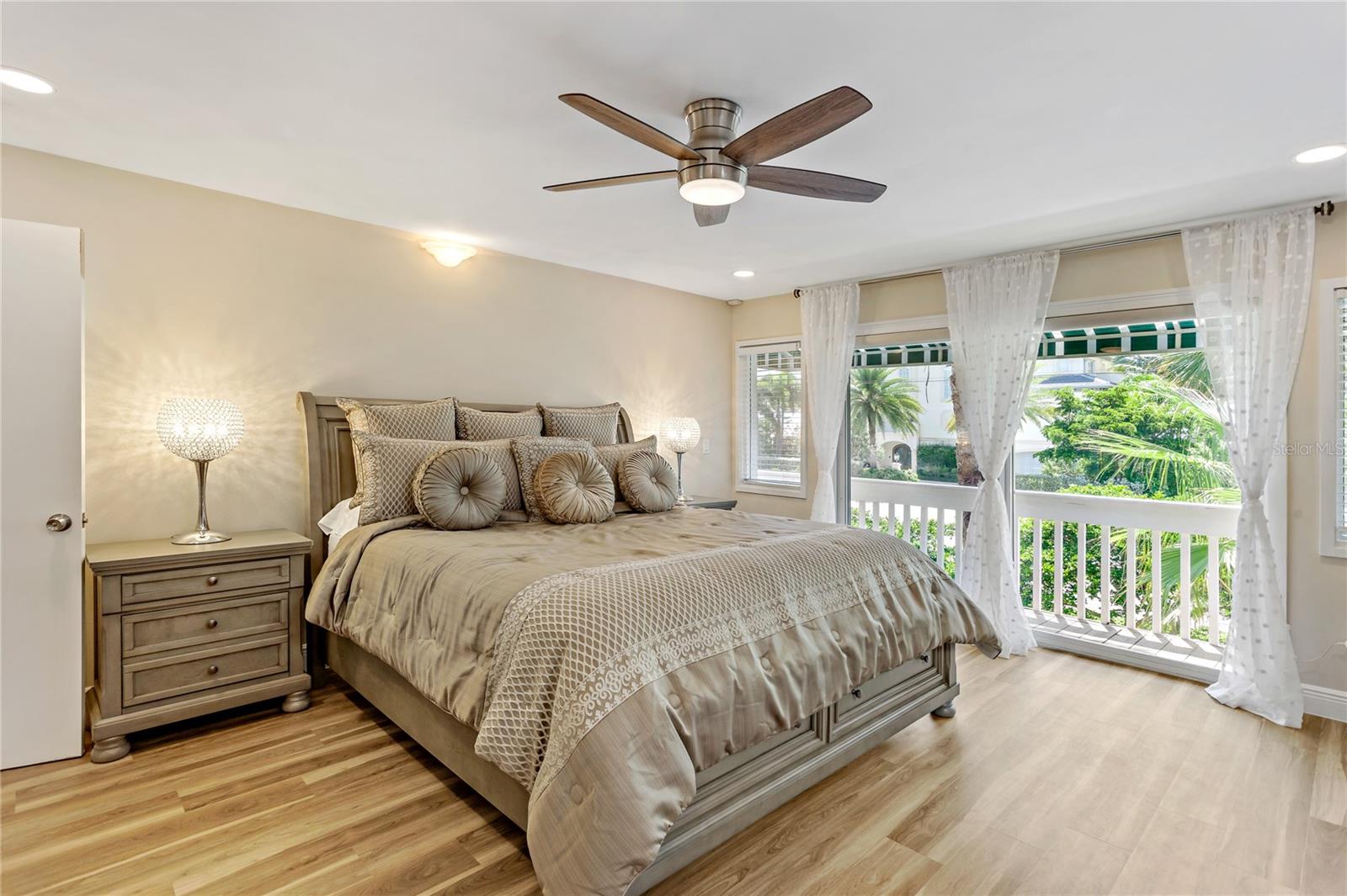 TREE HOUSE - Residential Lease