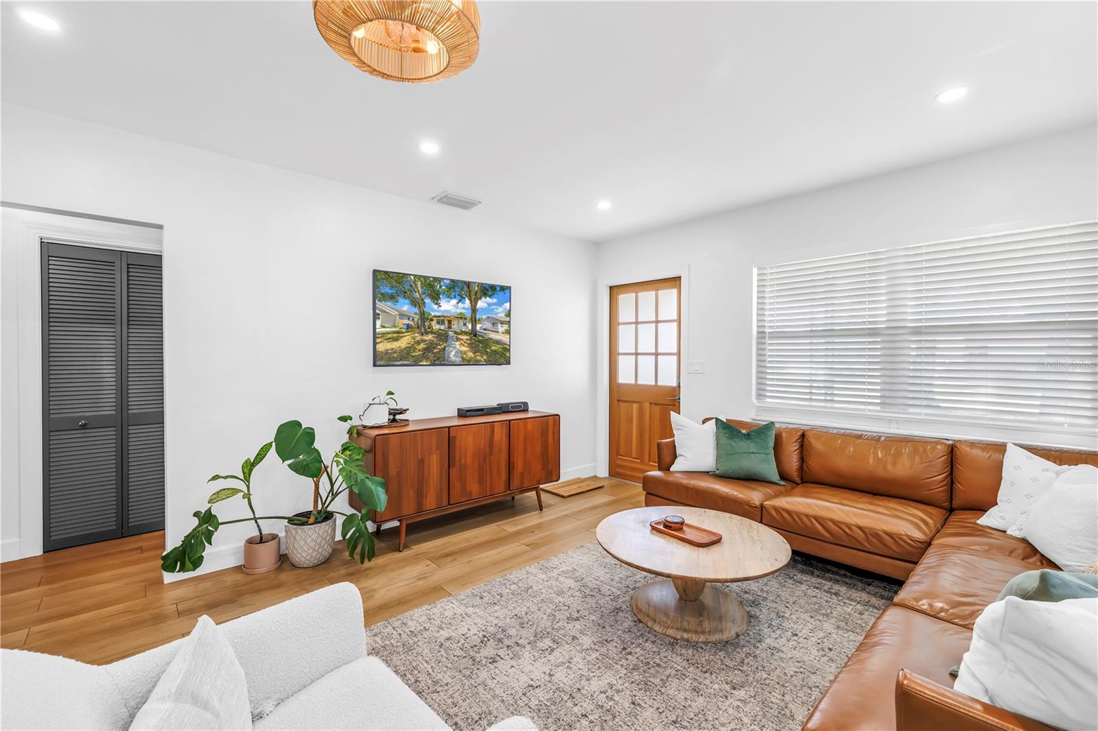 AVALON - Residential Lease