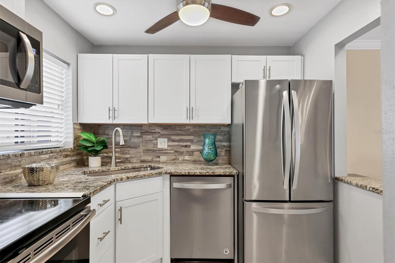 BAYAN HOUSE SARABAY COVE - Residential