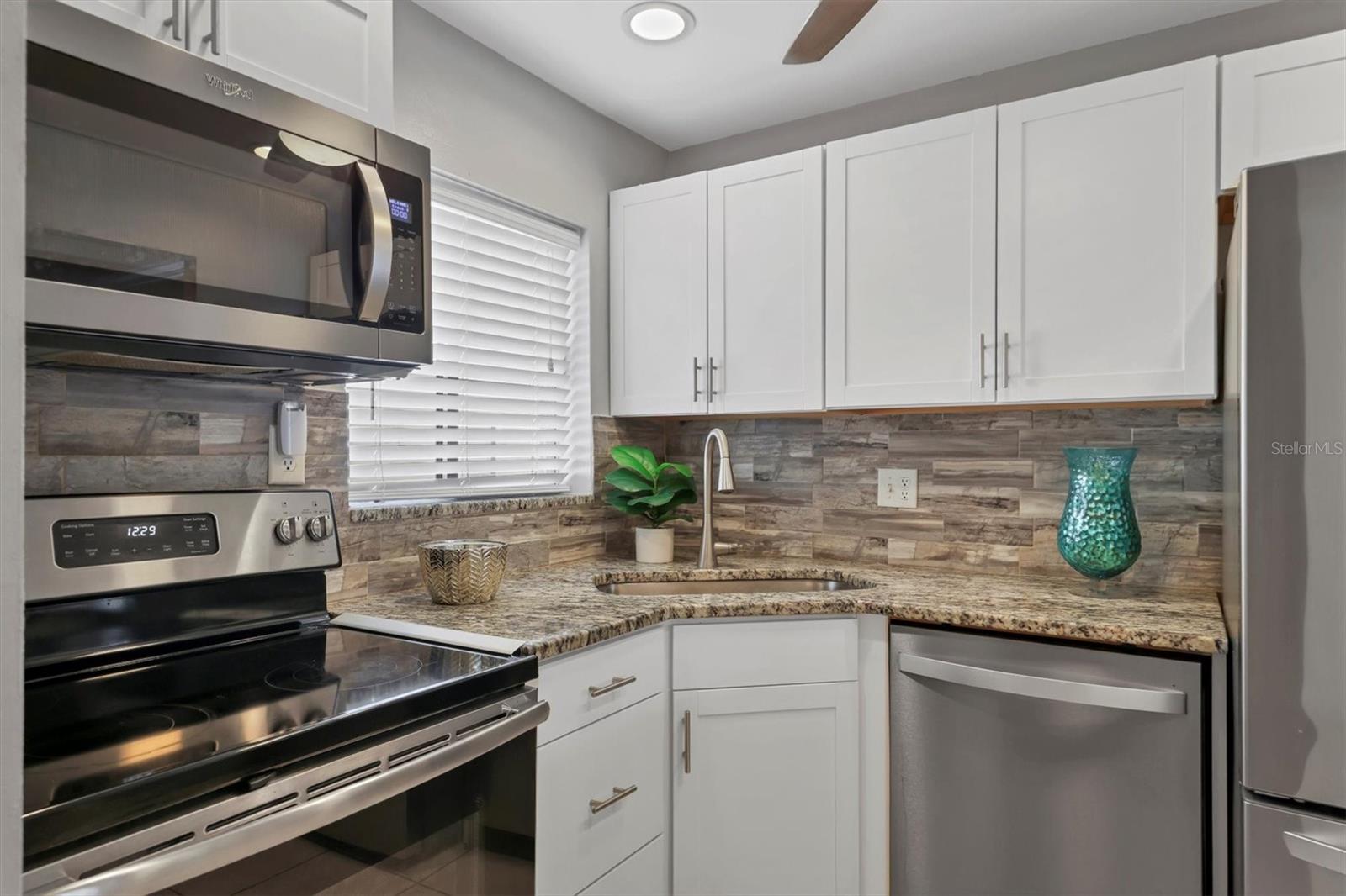 BAYAN HOUSE SARABAY COVE - Residential