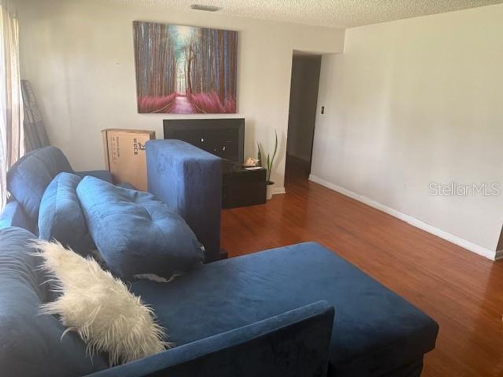 Photo of 434 Ventura Avenue, Orlando, FL 32805 (MLS # O6356983)