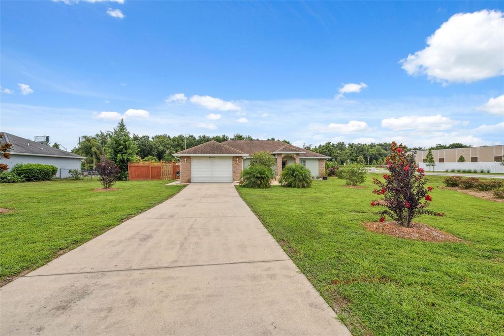 Photo of 40449 Trotter Lane, Dade City, FL 33525 (MLS # TB8401998)