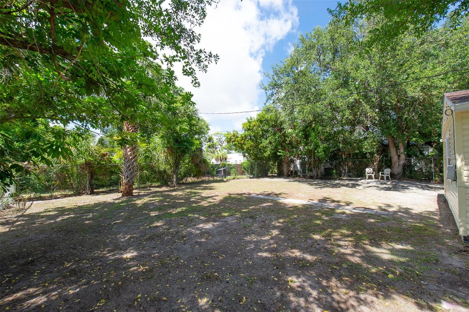VINSETTA PARK ANNEX - Residential Lease
