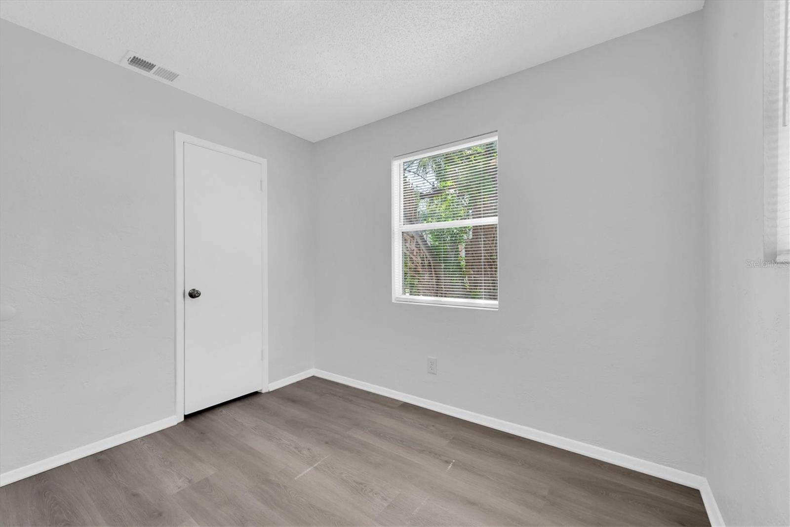 VINSETTA PARK ANNEX - Residential Lease