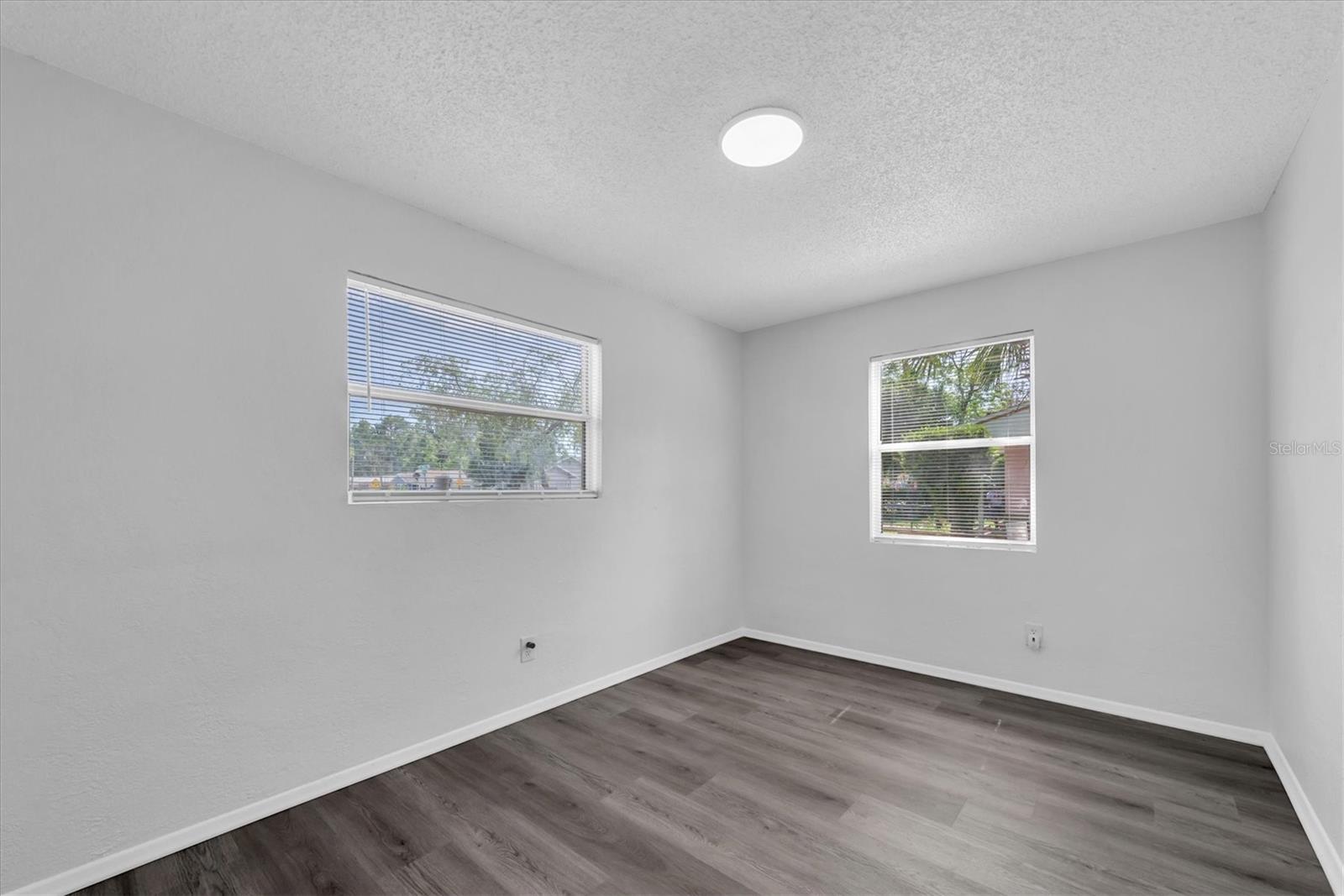 VINSETTA PARK ANNEX - Residential Lease