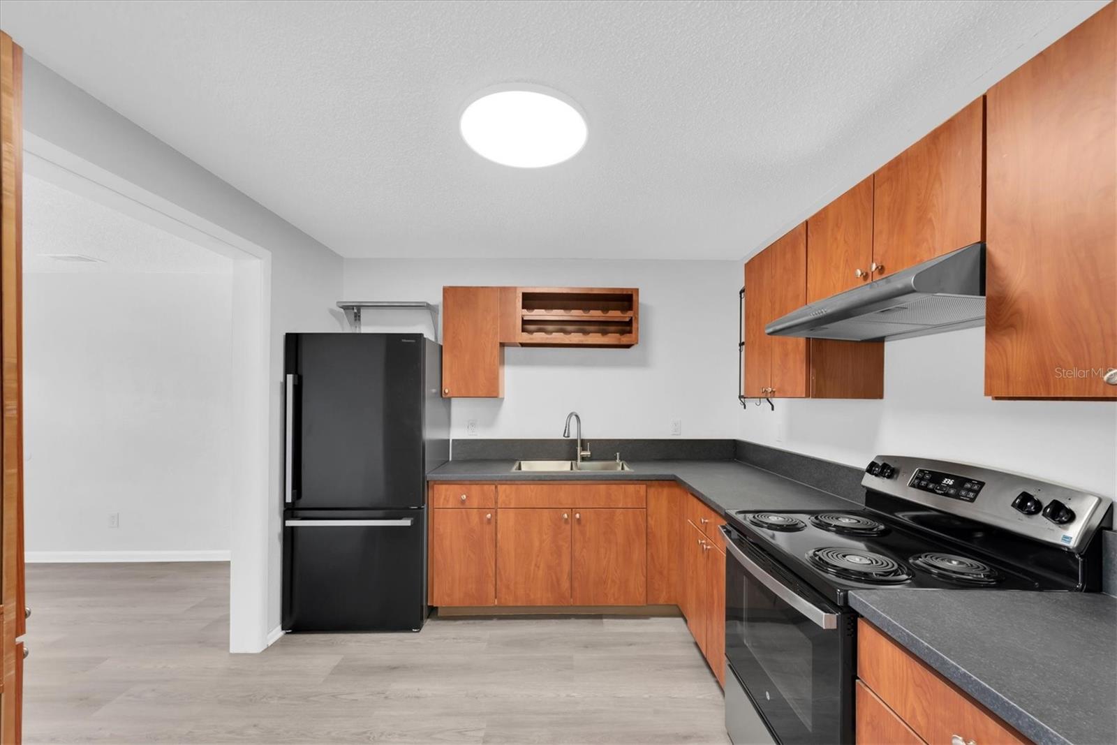 VINSETTA PARK ANNEX - Residential Lease