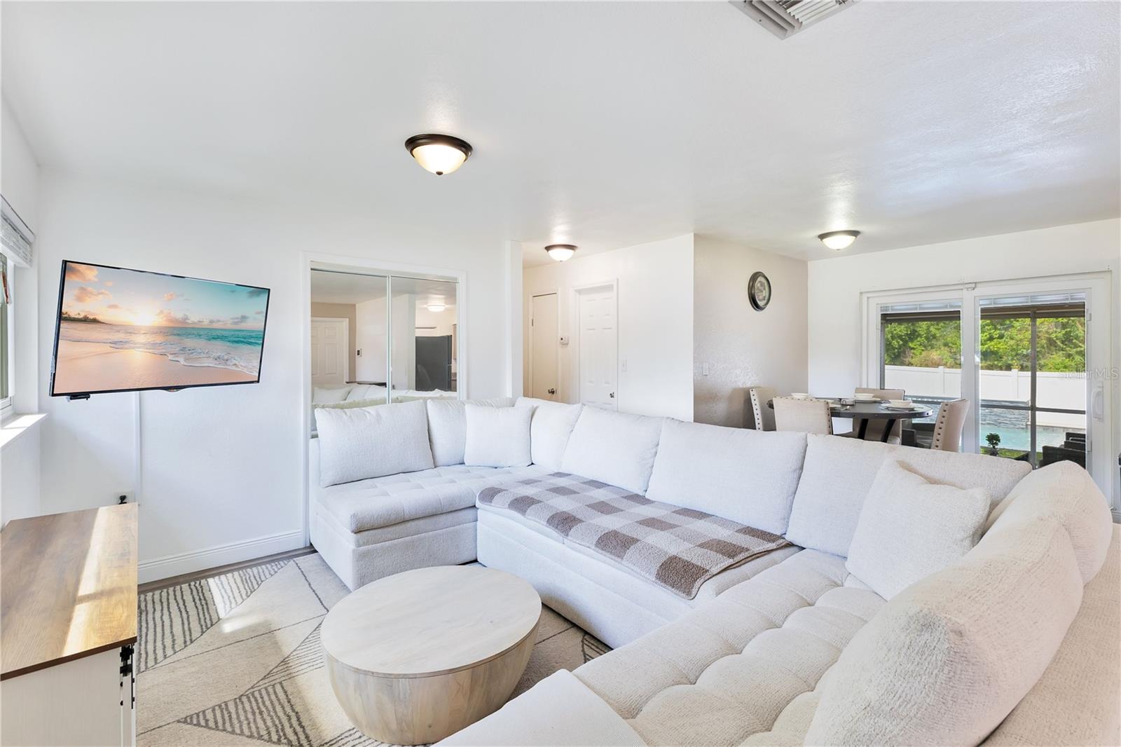 MALIBU GROVES SECOND ADD - Residential