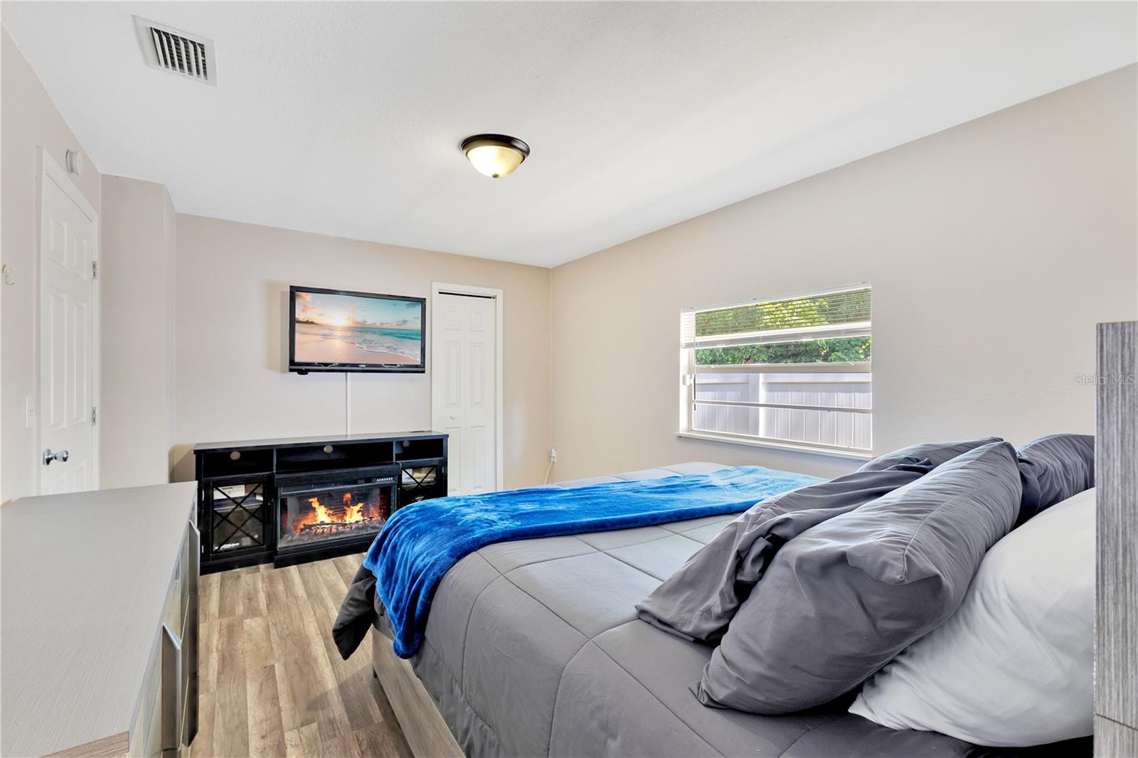 MALIBU GROVES SECOND ADD - Residential