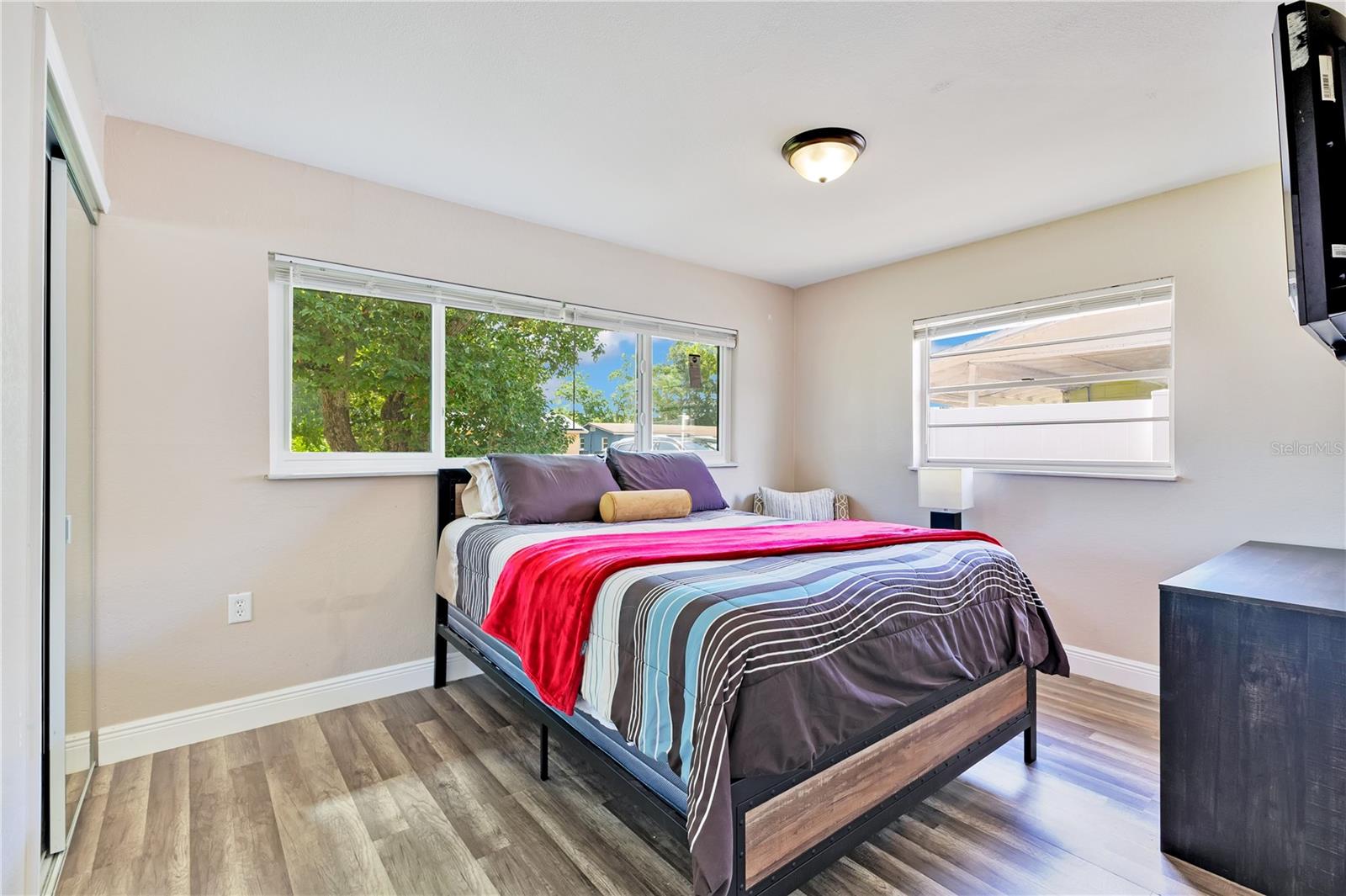 MALIBU GROVES SECOND ADD - Residential