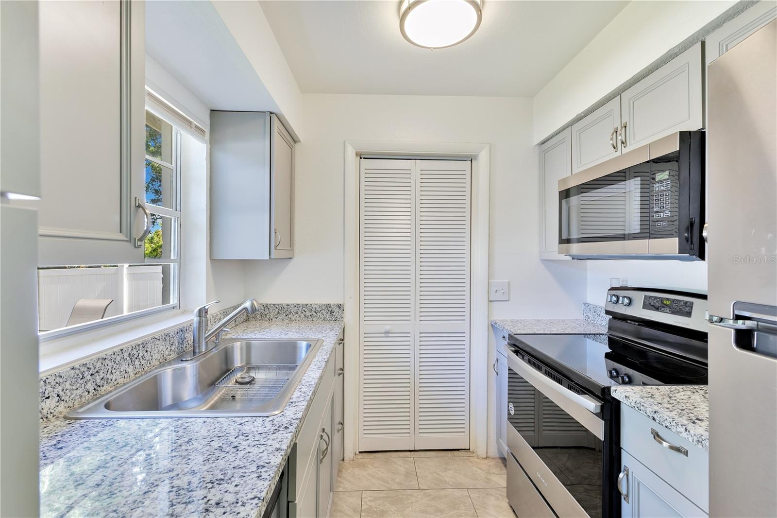 MALIBU GROVES SECOND ADD - Residential