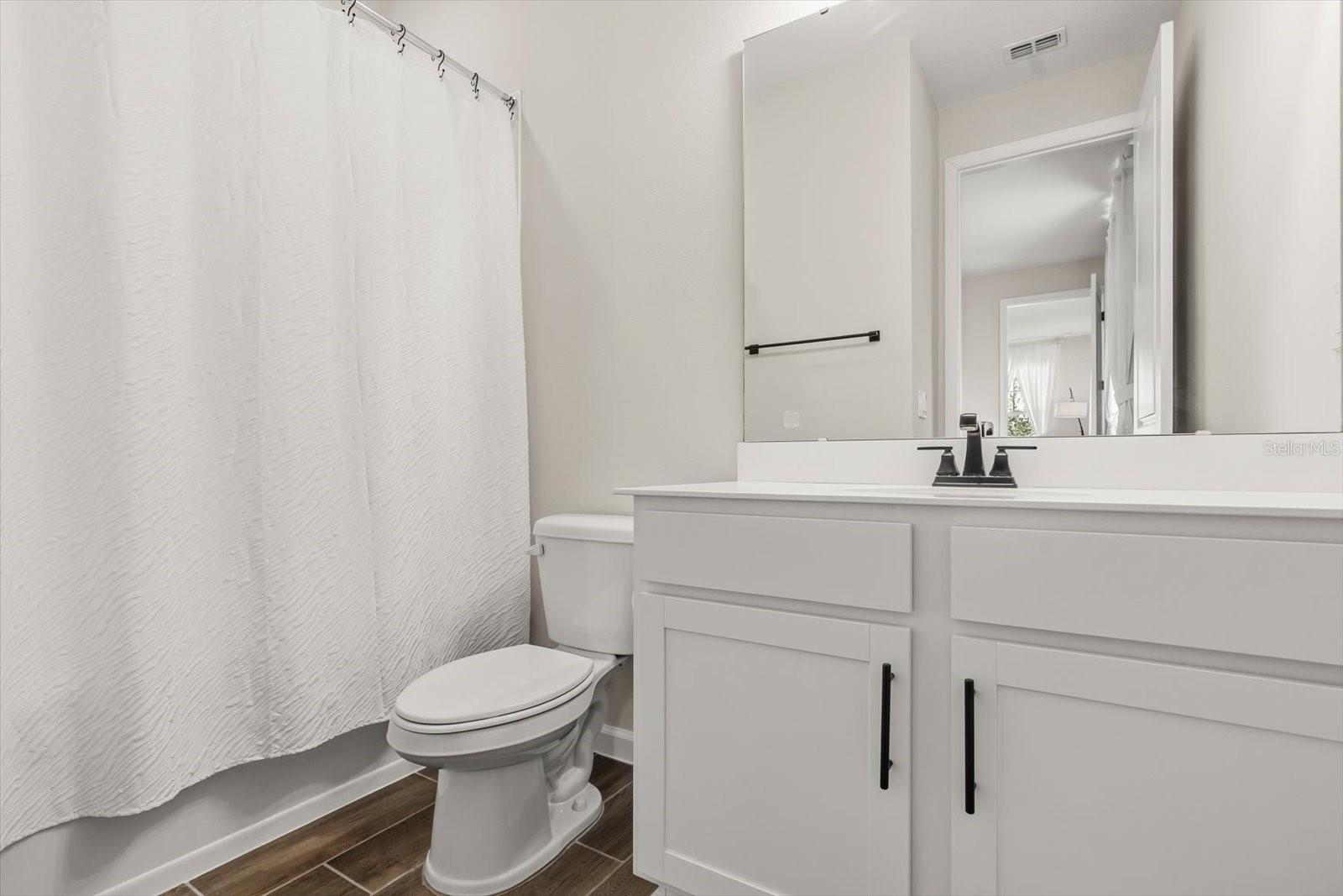 SEASONS AT LAKESIDE FOREST - Residential