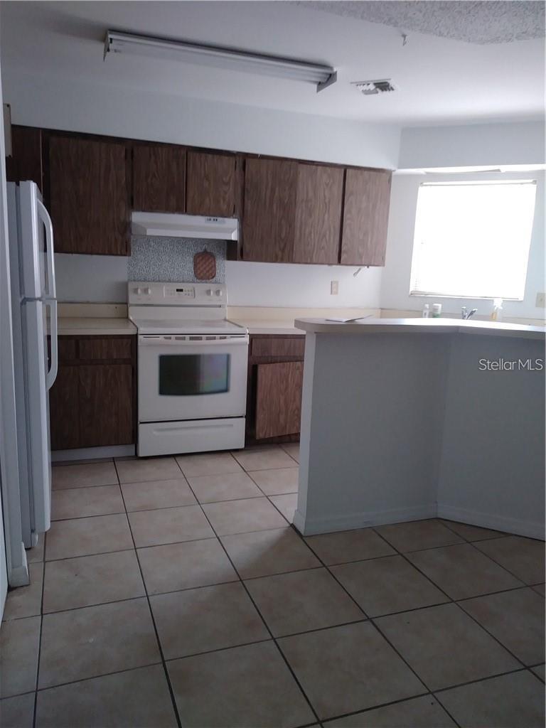 WEST OLDSMAR SEC 1 - Residential Lease