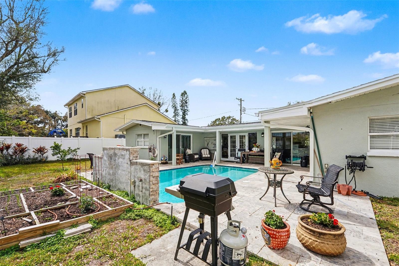 OLDSMAR COUNTRY CLUB ESTATES SEC 1 - Residential