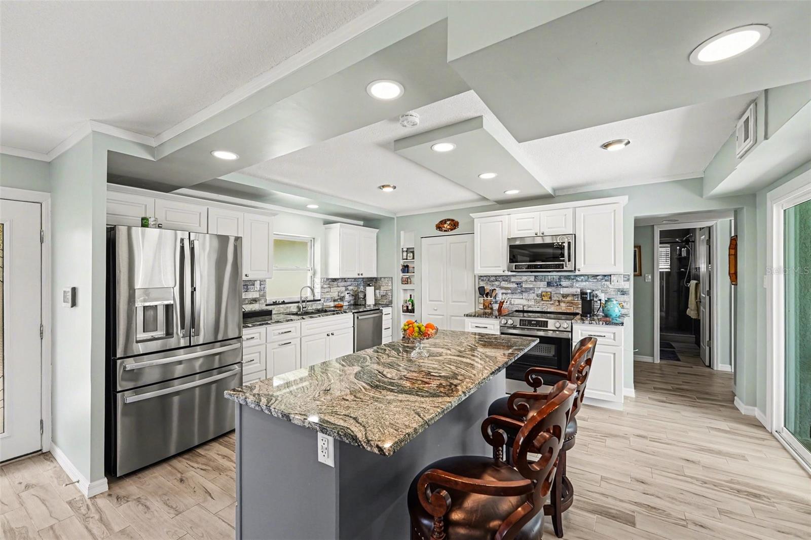 OLDSMAR COUNTRY CLUB ESTATES SEC 1 - Residential