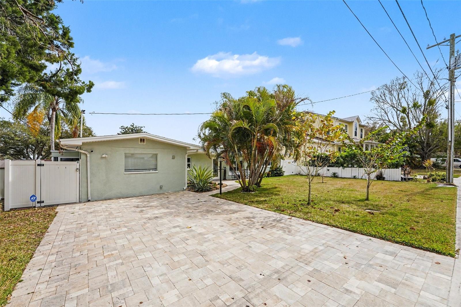 OLDSMAR COUNTRY CLUB ESTATES SEC 1 - Residential