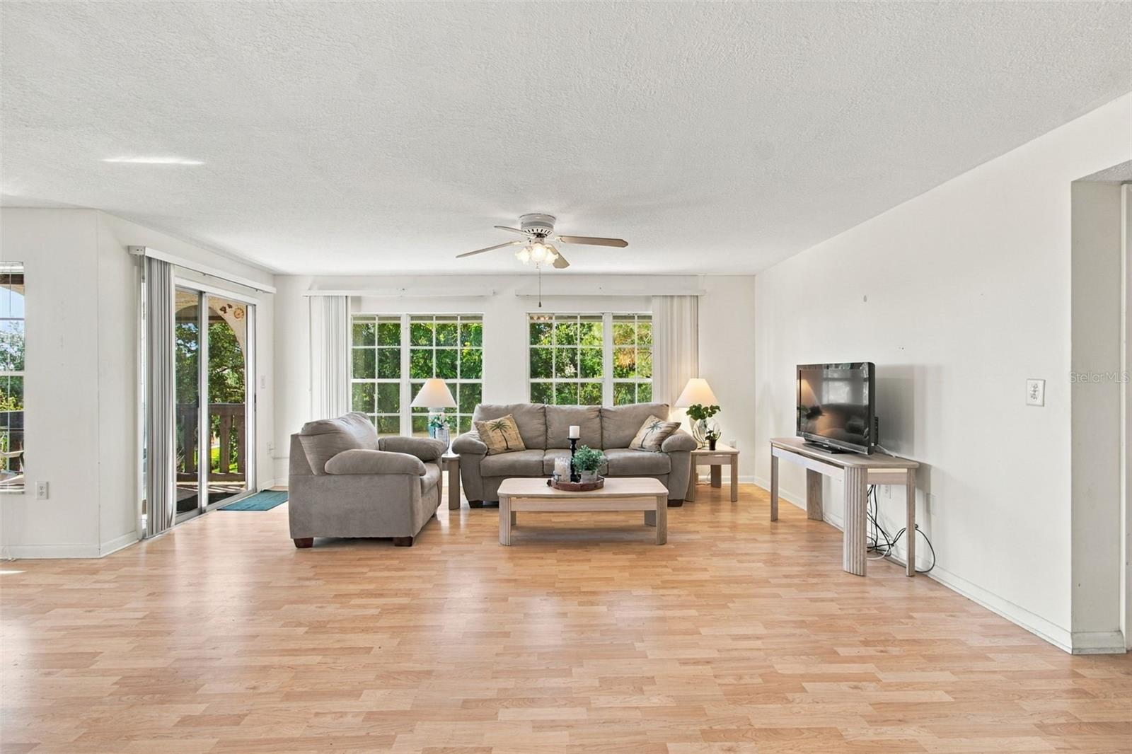 210 N BAYSHORE BOULEVARD 207