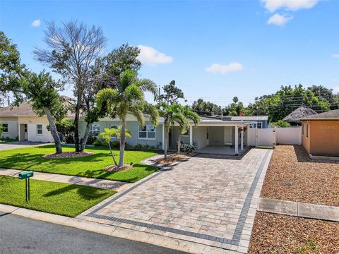 Photo of 1036 Madison Street, Largo, FL 33770 (MLS # TB8409686) Photo of 1036 Madison Street, Largo, FL 33770 (MLS # TB8409686)