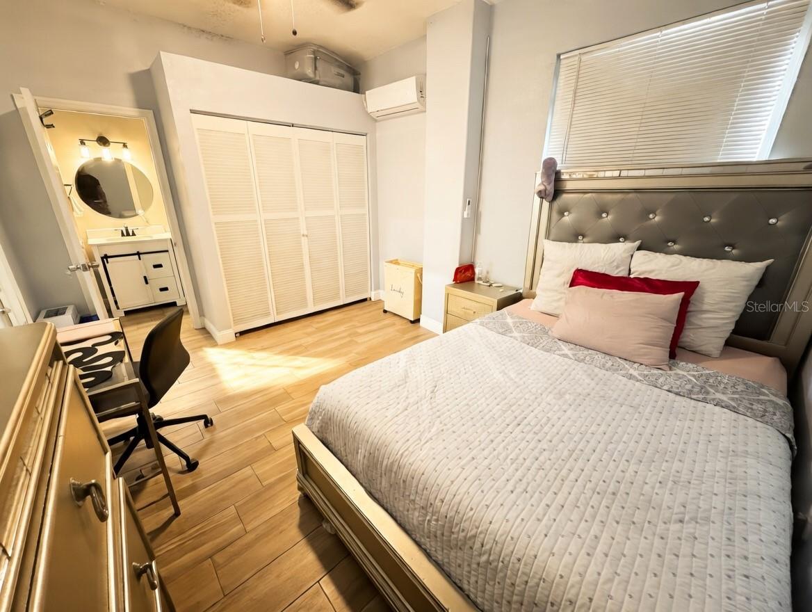 FORTUNE LAKES - Residential