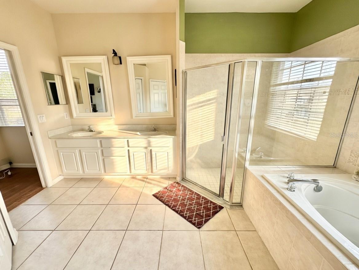 FORTUNE LAKES - Residential