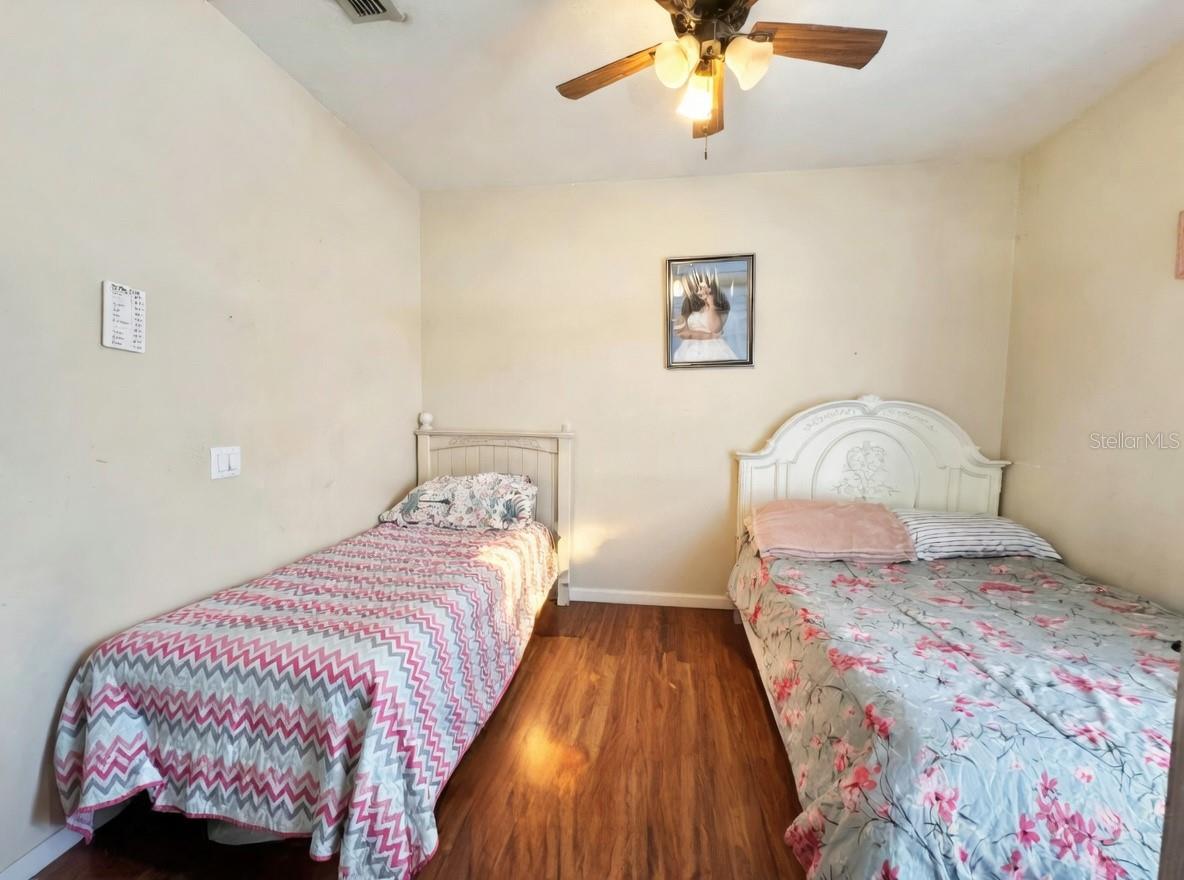 FORTUNE LAKES - Residential