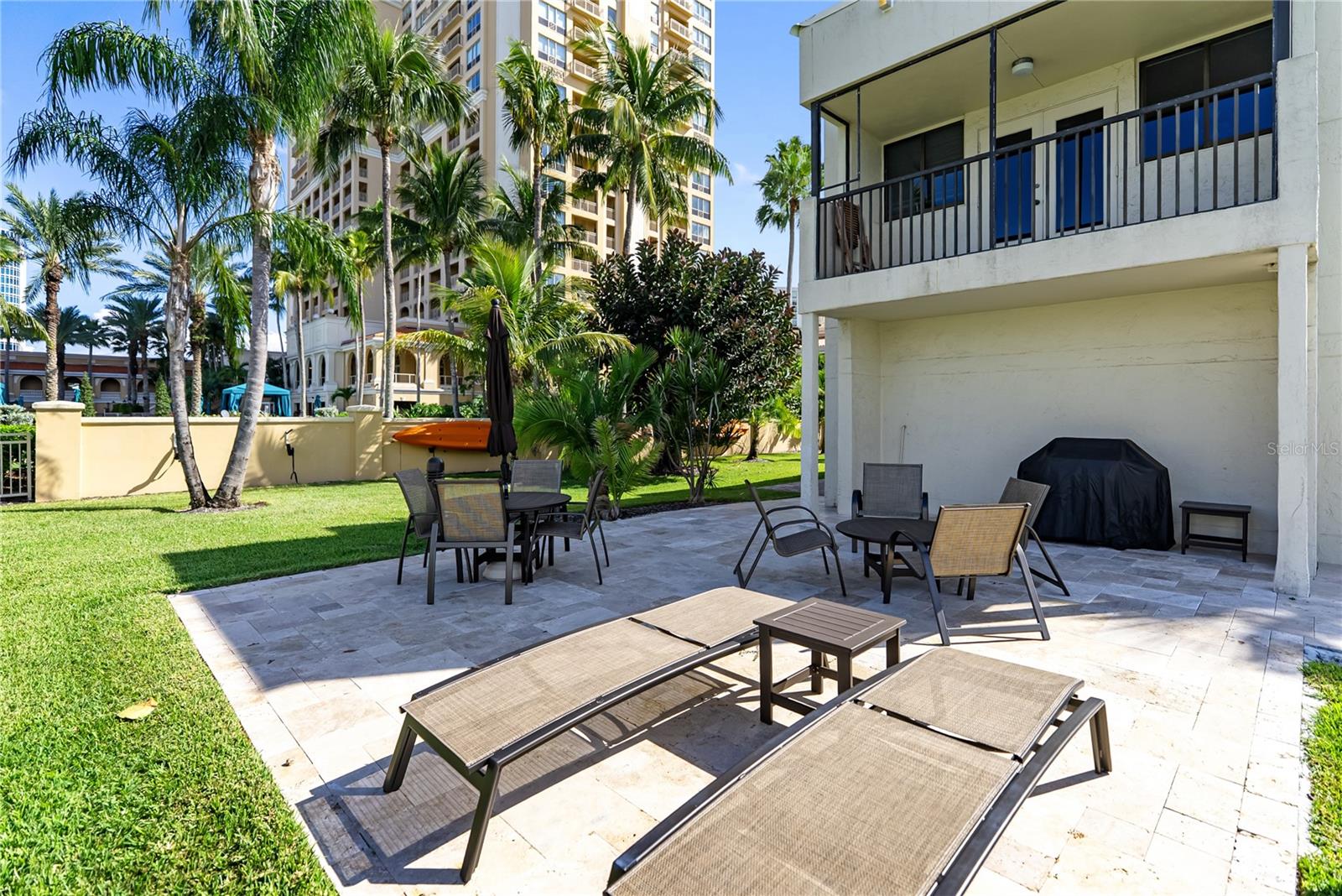 LAWRENCE POINTE II - Residential