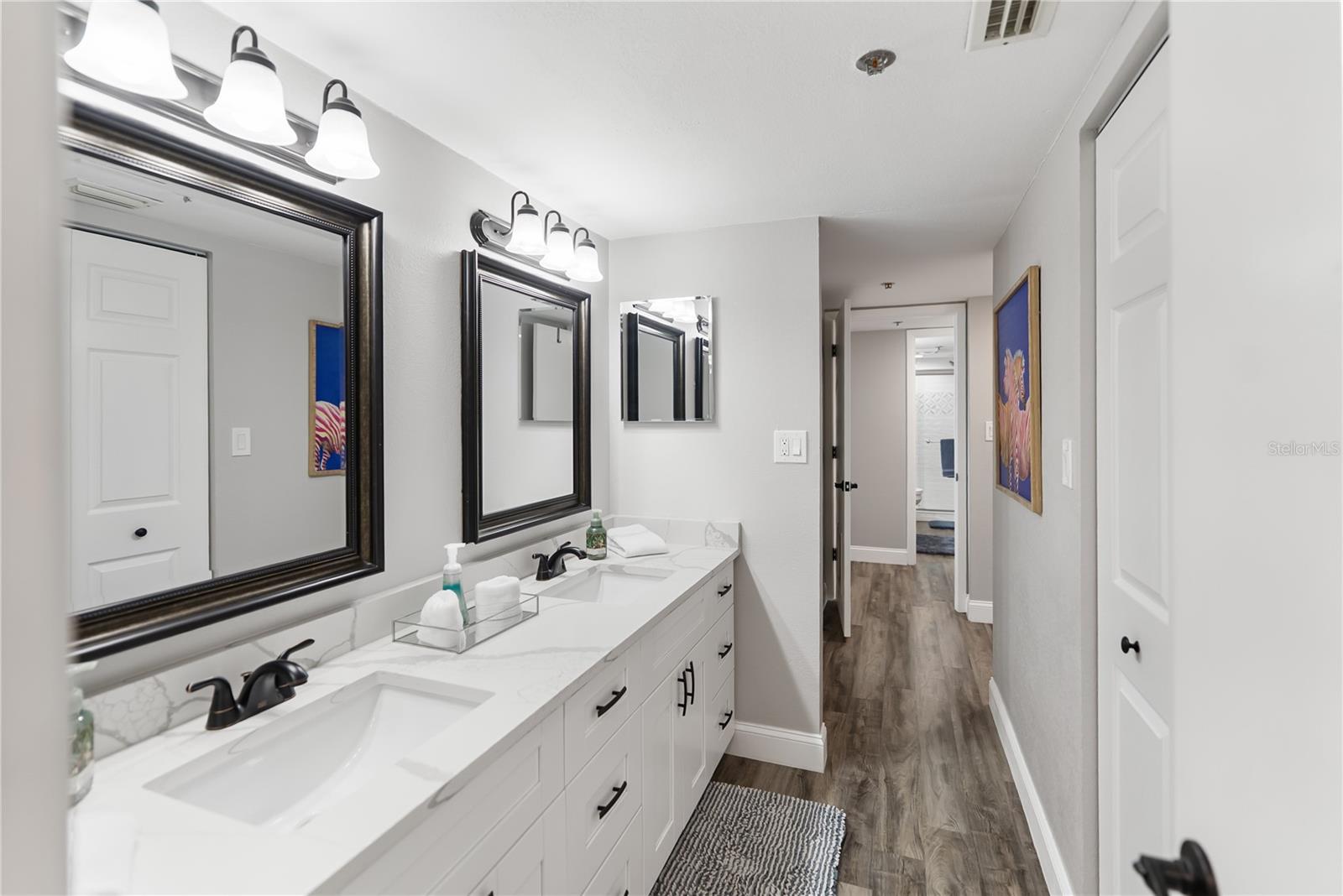 LAWRENCE POINTE II - Residential