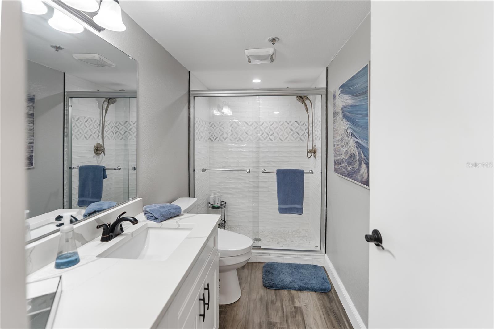 LAWRENCE POINTE II - Residential