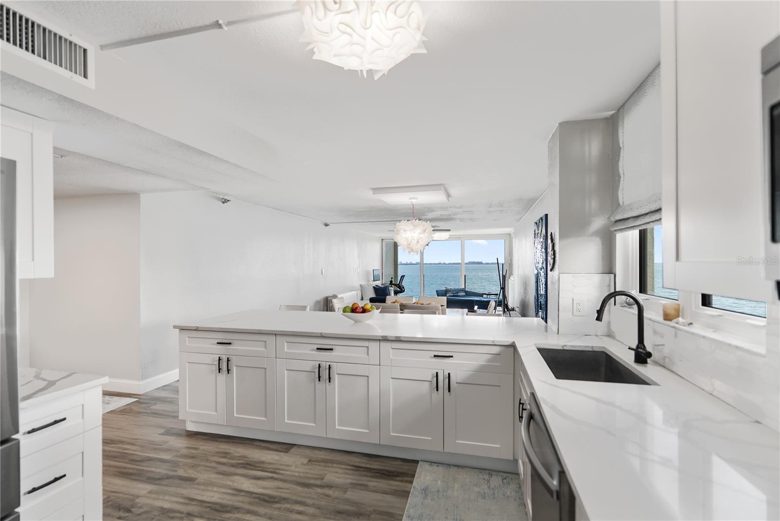 LAWRENCE POINTE II - Residential