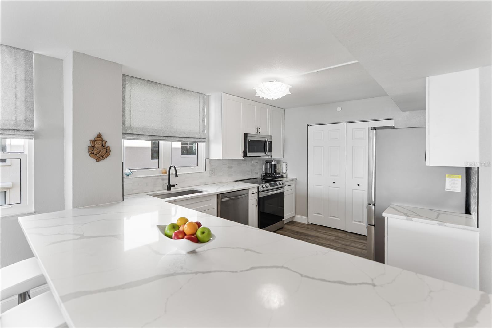 LAWRENCE POINTE II - Residential