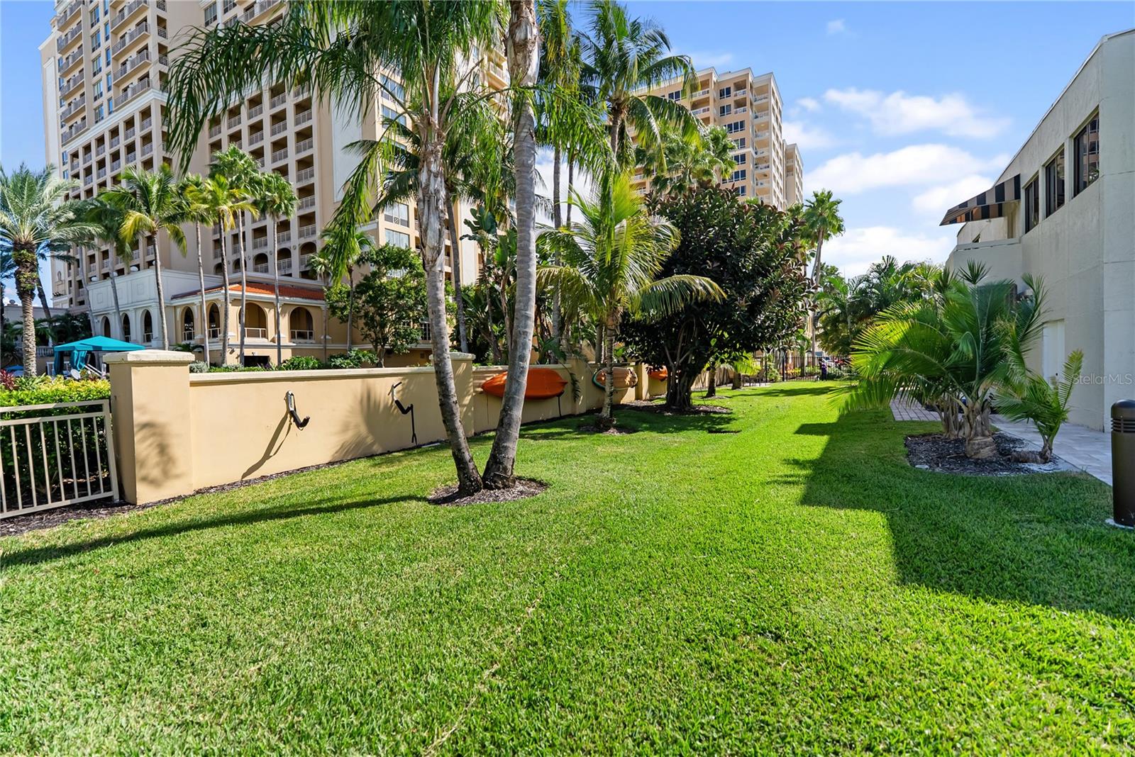 LAWRENCE POINTE II - Residential