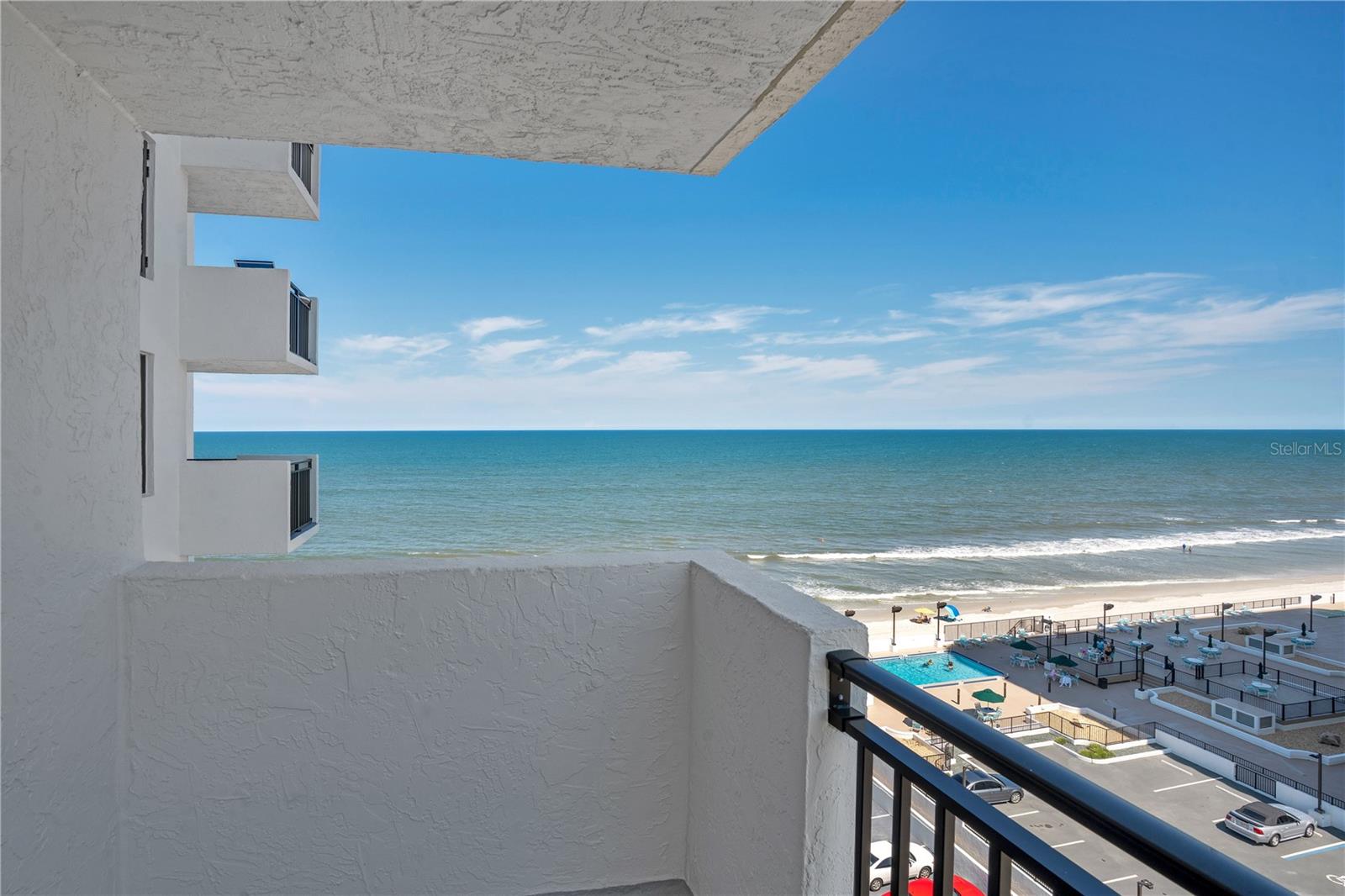 OCEANS FIVE - Residential