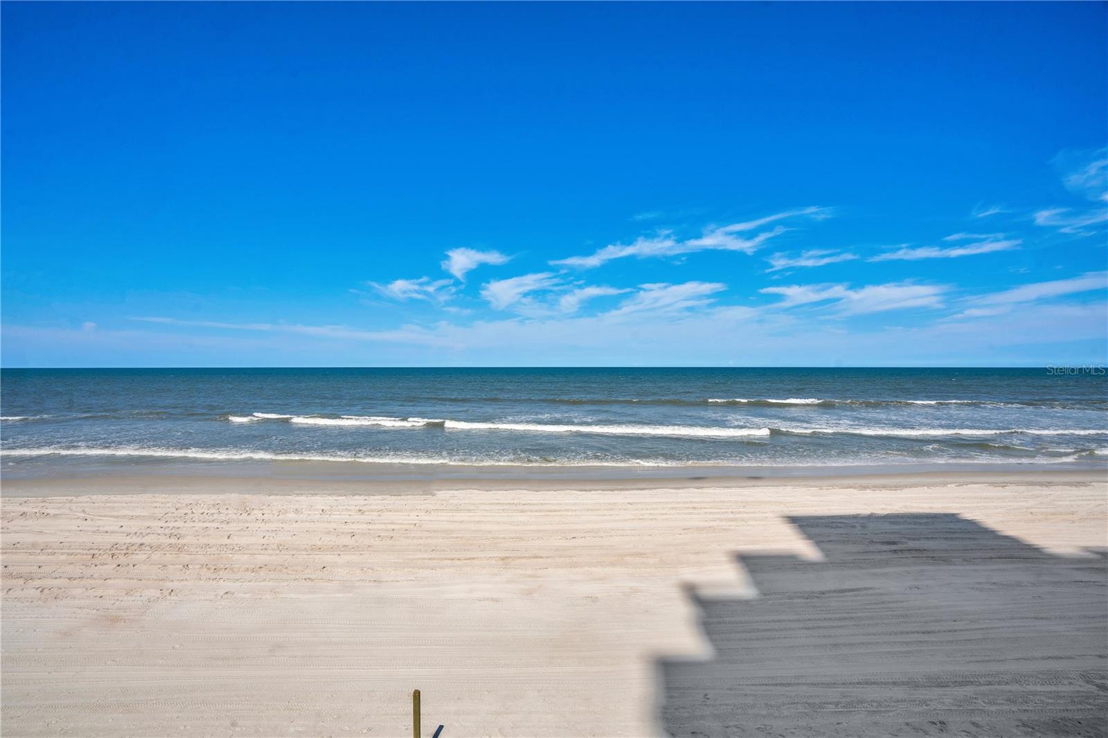OCEANS FIVE - Residential