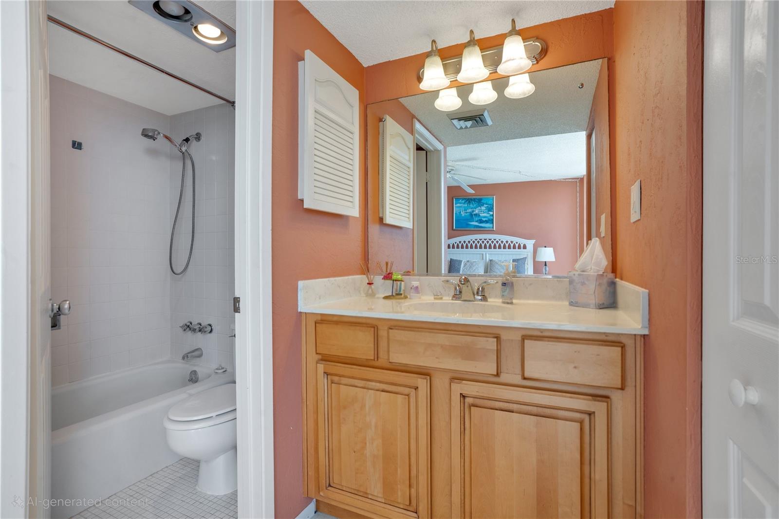 OCEANS FIVE - Residential