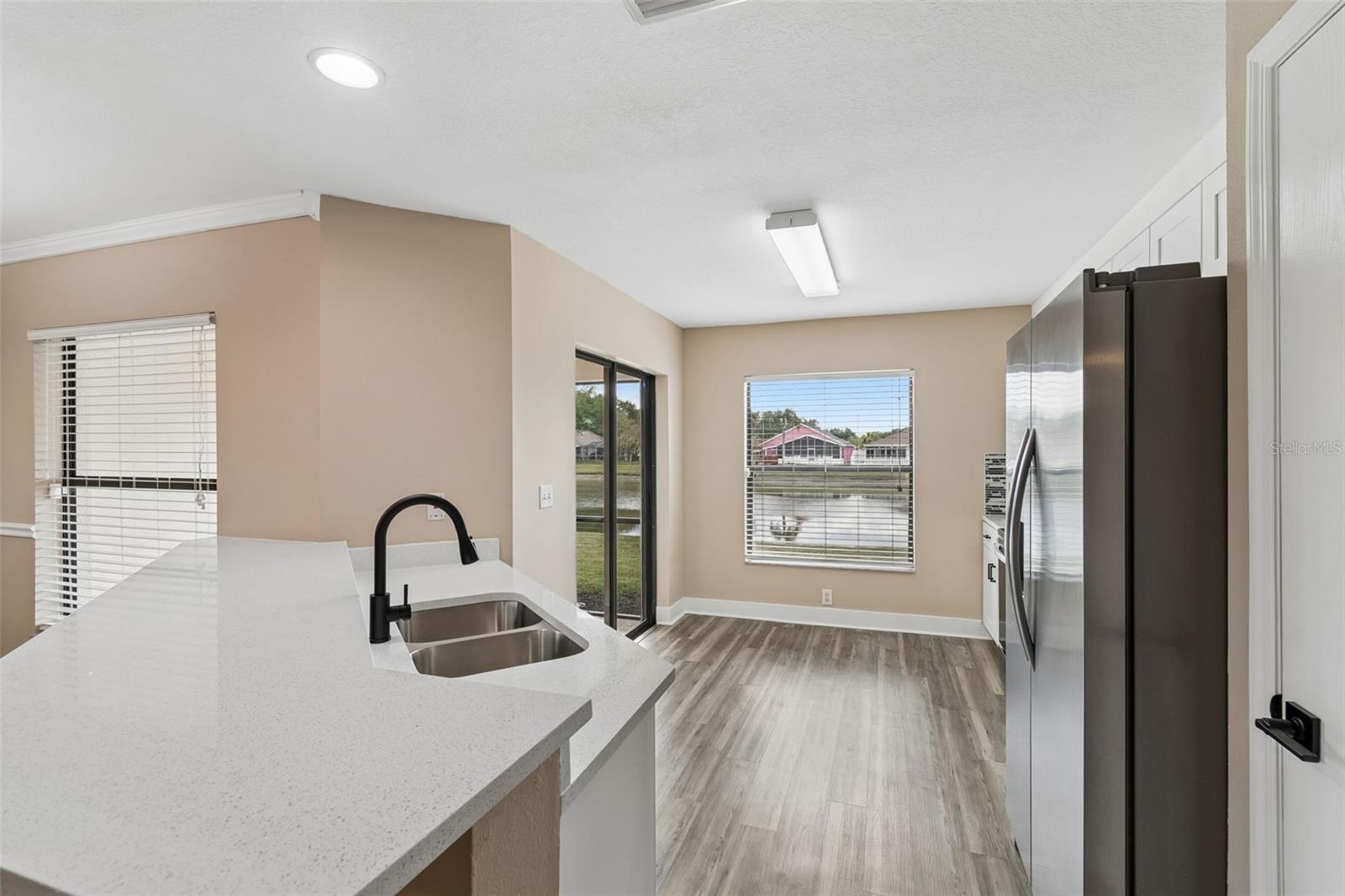 EDGEWATER AT LAKE BRANDON - Residential