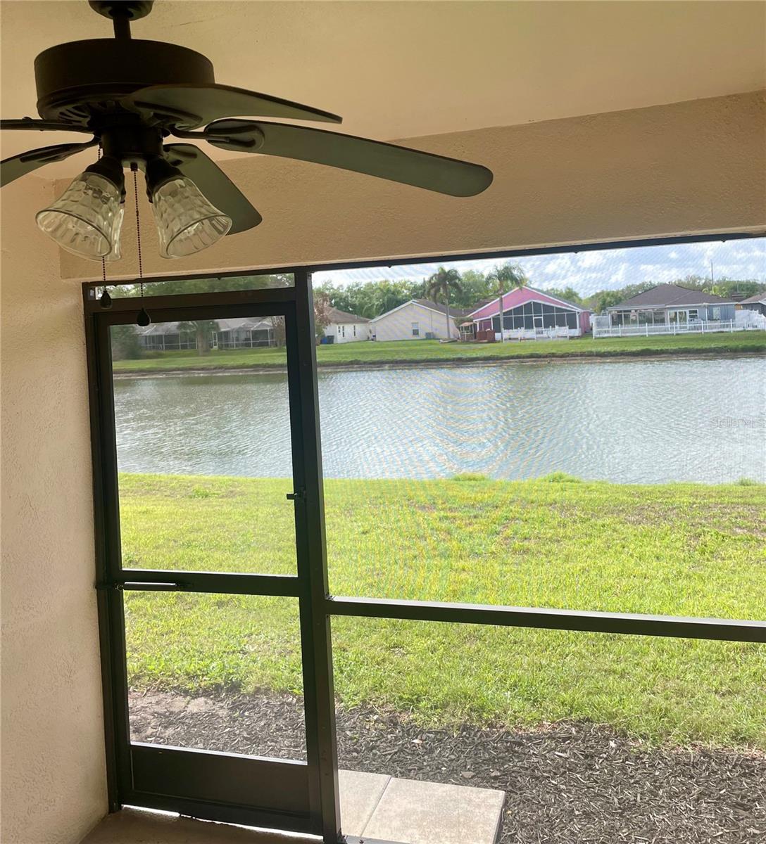 EDGEWATER AT LAKE BRANDON - Residential