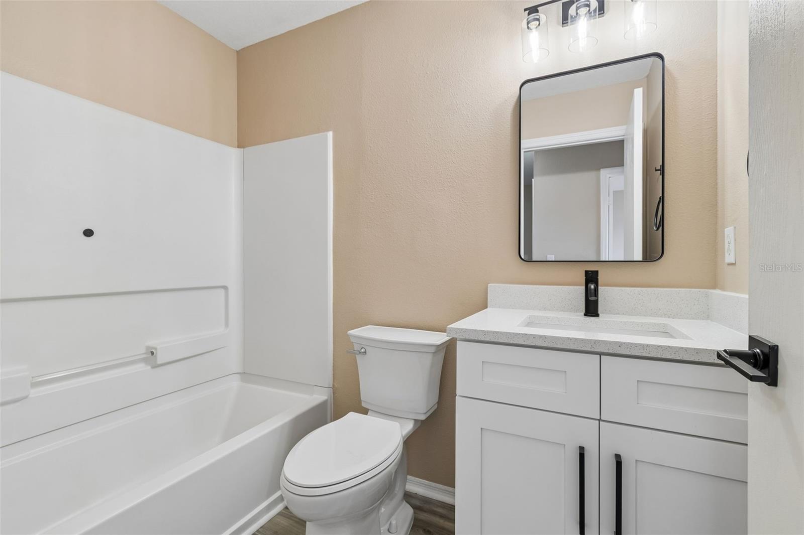 EDGEWATER AT LAKE BRANDON - Residential